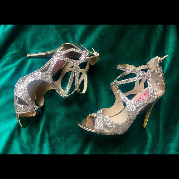 betsey johnson rose gold heels